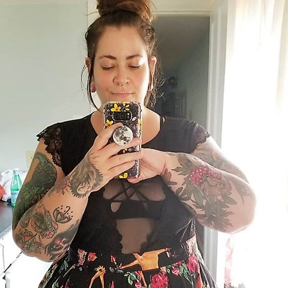 Meet your Posher, Heather - Picture 3 of 3